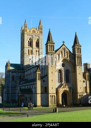 Angleterre, Devon, Buckfastleigh: L'église de l'abbaye de Buckfast, un monastère bénédictin datant de 1018, construit dans le Normand de transition et au début de l'Engl Banque D'Images