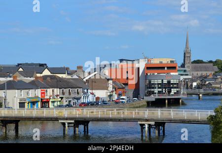 Irlande, Louth, Drogheda : ruines de l'ancienne abbaye de Mellifont, la première abbaye cistercienne du pays, fondée en 1152, fermée après la dissolution en Banque D'Images