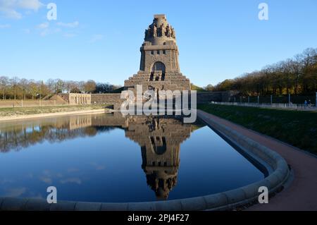 Allemagne, Saxe, Leipzig: Le monolithe 'Monument de la bataille des Nations' (Völkerschlachtdenkmal) construit entre 1898 et 1913 à la mémoire des hommes wh Banque D'Images