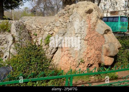 Maroc, Ifrane : une station d'été fraîche, située à 1650 mètres, construite par de riches résidents français en 1930s, pourrait être prise pour le sud de la France. A St Banque D'Images