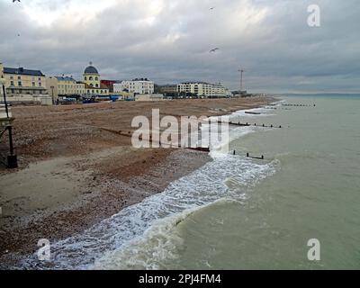 Angleterre, Sussex, Seaford : la plage en hiver. Banque D'Images