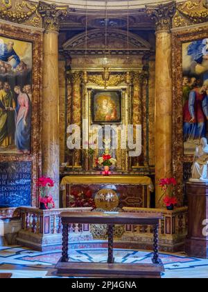 Chapelle notre Dame de la route (Cappella della Madonna della strada) dans l'église de Jésus - Rome, Italie Banque D'Images