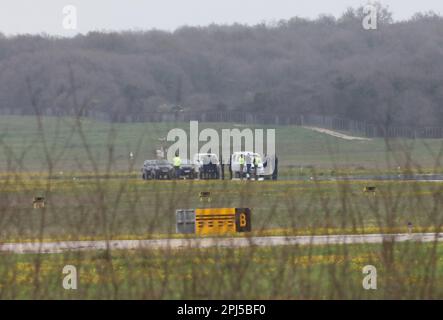 Pula, Croatie, sur 31 mars 2023. Un petit avion privé portant le numéro d'enregistrement allemand s'est écrasé à l'aéroport de Pula pendant le décollage, à Pula, en Croatie, sur 31 mars 2023. Deux personnes sont mortes dans l'accident. Photo: Srecko Niketic/PIXSELL Banque D'Images