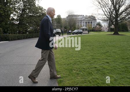 Washington, États-Unis. 31st mars 2023. Le président des États-Unis Joe Biden quitte la Maison Blanche, DC, pour visiter des parties endommagées par la tornade du Mississippi sur 31 mars 2023. Photo de Chris Kleponis/UPI crédit: UPI/Alay Live News Banque D'Images