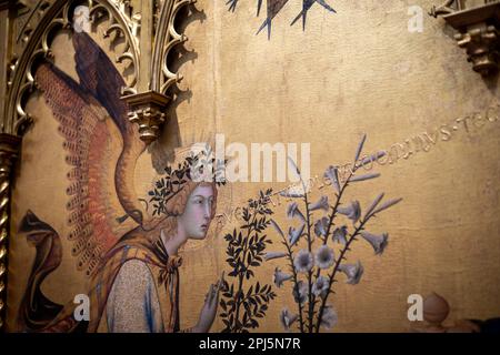 Détail de l'Ange Gabriel de l'Annonciation par Simone Martini & Lippo Memmi, retable, 14th-Century, Galerie des Offices Banque D'Images