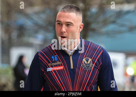 St Helens, Royaume-Uni. 31st mars 2023. Curtis Sironen #16 de St Helens arrive lors du match de la Super League Round 7 de Betfred St Helens vs Wakefield Trinity au stade totalement Wicked, St Helens, Royaume-Uni, 31st mars 2023 (photo de Mark Cosgrove/News Images) à St Helens, Royaume-Uni, le 3/31/2023. (Photo de Mark Cosgrove/News Images/Sipa USA) crédit: SIPA USA/Alay Live News Banque D'Images