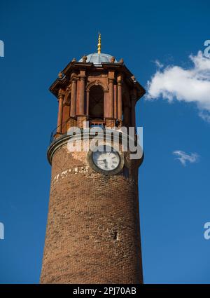 Erzurum, Turquie. 20 juin 2021. Tour de l'horloge historique d'Erzurum. Il a été construit au milieu du 12th siècle. Destinations de voyage en Anatolie orientale. Banque D'Images