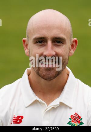 Manchester, Royaume-Uni. 31st mars 2023. 31st mars 2023, Lancashire County Cricket Club, The Emirates Old Trafford, Manchester England; Lancashire County Cricket Club 2023 Media Day; Josh Bohannon de Lancashire pose pour les caméras lors de la Journée des médias d'aujourd'hui à l'Emirates Old Trafford avant le début de la saison de cricket 2023 de la semaine prochaine crédit : Images de sports action plus/Alamy Live News Banque D'Images