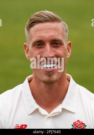 Manchester, Royaume-Uni. 31st mars 2023. 31st mars 2023, Lancashire County Cricket Club, The Emirates Old Trafford, Manchester England; Lancashire County Cricket Club 2023 Media Day; Luke Wood de Lancashire pose pour les caméras lors de la Journée des médias d'aujourd'hui à Emirates Old Trafford avant le début de la semaine prochaine de la saison de cricket 2023 crédit : Images de sports action plus/Alamy Live News Banque D'Images