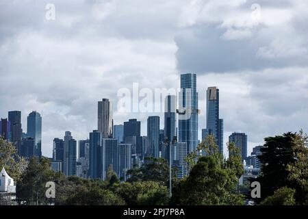 Melbourne, Australie. 01st avril 2023. Melbourne Skyline pendant le Grand Prix d'Australie Rolex de Formule 1 2023, 3rd tour du Championnat du monde de Formule 1 2023 de 31 mars à 2 avril 2023 sur le circuit Albert Park, à Melbourne, Australie - photo Xavi Bonilla/DPPI crédit: DPPI Media/Alamy Live News Banque D'Images