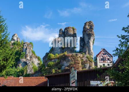 Pottenstein: Felsendorf (village rock) Tüchersfeld en Suisse franconienne, Bayern, Bavière, Allemagne Banque D'Images