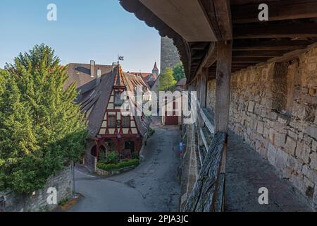 Gerlachschmiede à Wengasse des remparts et des allées sur les fortifications médiévales historiques sur les remparts de la ville autour de la vieille ville, altstadt, Rothenburg. Banque D'Images