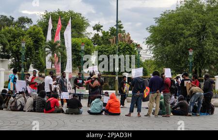 Yogyakarta, Yogyakarta, Indonésie. 1st avril 2023. Un certain nombre d'étudiants de Papouasie ont organisé une manifestation dans la ville de Yogyakarta, région spéciale de Yogyakarta, Indonésie, samedi, 1 avril 2023. (Credit image: © Slamet Riyadi/ZUMA Press Wire) USAGE ÉDITORIAL SEULEMENT! Non destiné À un usage commercial ! Banque D'Images