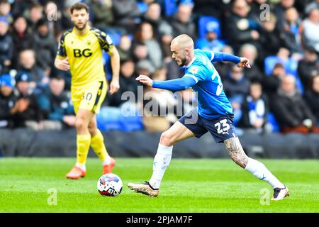 Joe Ward (23 Peterborough United) avance lors du match de la Sky Bet League 1 entre Peterborough et Oxford United à London Road, Peterborough, le samedi 1st avril 2023. (Photo : Kevin Hodgson | ACTUALITÉS MI) crédit : ACTUALITÉS MI et sport /Actualités Alay Live Banque D'Images