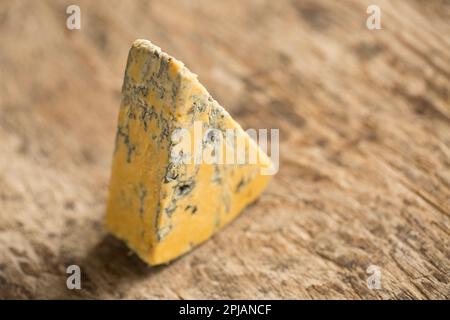 Un exemple de Shepherds Purse Harrogate fromage bleu fait avec du lait de vache. Angleterre GB Banque D'Images