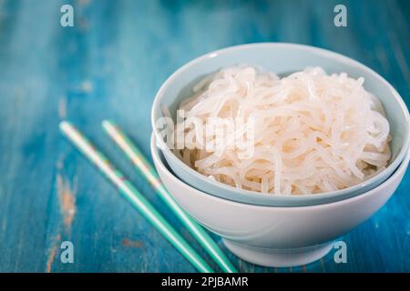 Bol de nouilles shirataki - Japanese food Banque D'Images