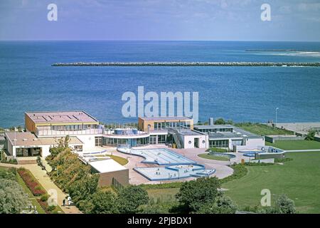 Vue d'Oberland, piscine d'eau de mer en plein air, île de la haute mer, Helgoland, Schleswig-Holstein, Allemagne Banque D'Images