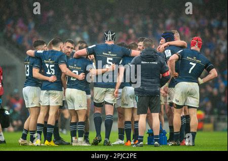 Dublin, Irlande. 01st avril 2023. Les joueurs de Leinster dans un caucus lors de la coupe des champions Heineken, ronde de 16, match entre le rugby de Leinster et le rugby d'Ulster au stade Aviva de Dublin, Irlande sur 1 avril 2023 (photo par Andrew SURMA/ Credit: SIPA USA/Alay Live News Banque D'Images