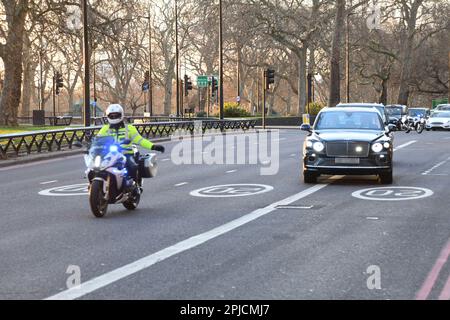 Le Princess Royal assiste aux International Financing Review Awards du Grosvenor House Hotel Banque D'Images