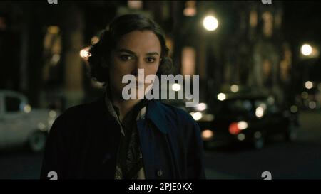 KEIRA KNIGHTLEY à BOSTON STRANGLER (2023), dirigé par MATT RUSKIN. Crédit: 20th CENTURY STUDIOS / Album Banque D'Images