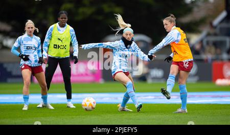 Londres, Royaume-Uni. 28th mars 2023. Londres, Angleterre, 2 avril 2023 : les joueurs de Manchester City se réchauffent avant le match de football de la Super League pour Femme de Barclays FA entre Arsenal et Manchester City à Meadow Park à Londres, en Angleterre. (James Whitehead/SPP) crédit: SPP Sport Press photo. /Alamy Live News Banque D'Images