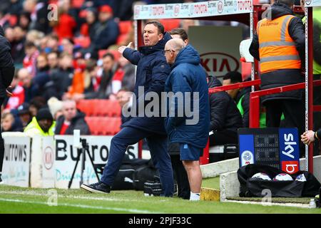 Oakwell Stadium, Barnsley, Angleterre - 1st avril 2023 Derek Adams Manager de Morecambe - pendant le jeu Barnsley v Morecambe, Sky Bet League One, 2022/23, Oakwell Stadium, Barnsley, Angleterre - 1st avril 2023 crédit: Arthur Haigh/WhiteRosePhotos/Alay Live News Banque D'Images