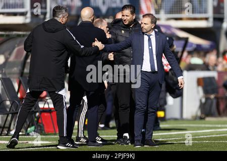ROTTERDAM - (lr) Marino Pusic, entraîneur adjoint Feyenoord, Maurice Steijn, entraîneur de Sparta Rotterdam, lors du match de première ligue néerlandais entre Sparta Rotterdam et Feyenoord Rotterdam au Sparta Stadion Het Kasteel sur 2 avril 2023 à Rotterdam, aux pays-Bas. ANP PIETER STAM DE JONGE Banque D'Images