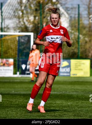 Teesside, Royaume-Uni. 02 avril 2023. Ailier de Middlesbrough Jess Mett photographié pendant le Middlesbrough Women FC et le Stockport County Ladies FC dans la FA Women’s National League Division One North. Les visiteurs ont gagné 1-6 au Map Group UK Stadium à Stockton-on-Tees, un butté qui a été dur du côté de la maison. Crédit : Teesside Snapper/Alamy Live News Banque D'Images