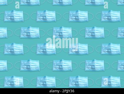 Masques médicaux sur fond bleu, à plat Banque D'Images