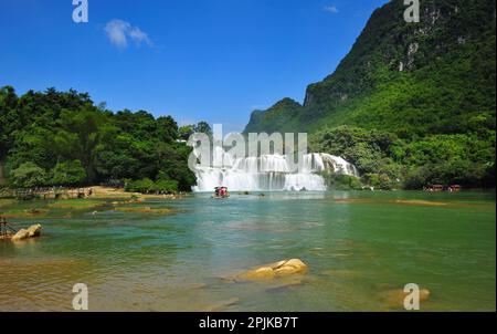 Magnifique paysage à la cascade de Ban Gioc, CAO Bang, Vietnam Banque D'Images