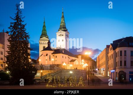 Cathédrale de la Sainte Trinité sur la place Andrej Hlinka à Zilina, Slovaquie Banque D'Images