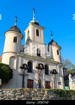 Calvary église (Kalvaria templom) près de la ville. La ville médiévale de Koszeg dans l'ouest de la Transdanubia près de la frontière autrichienne, la Hongrie Banque D'Images