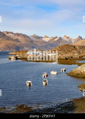 Port de la colonie Kuummiit. Région d'Ammassalik dans l'est du Groenland, territoire danois Banque D'Images