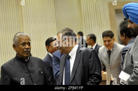 3 avril 2023, New Delhi, Delhi, Inde: Officiers supérieurs des forces d'investissement de la police à vigyan bhavan, Lors du Premier ministre Narendra Modi adresse et innaugureted la célébration du jubilé d'or et Chintin shivir du Bureau central d'enquête présentent également les prix 18 aux boursiers officiers pour l'excellence à New Delhi, le lundi 03 avril 2023, également présent conseiller à la sécurité nationale Ajit Doval, Le ministre d'État Jitendra Singh, le chef de la CBI Subodh Kumar Jaiswal, était accompagné d'officiers supérieurs et retraités des forces d'enquête et de tous les directeurs généraux et directeurs généraux de la police Banque D'Images