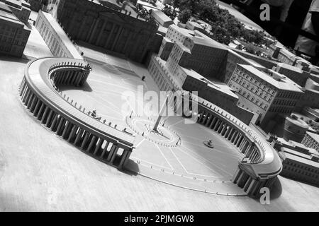 Réplique de la basilique Saint-Pierre et de la place Saint-Pierre dans le Musée du Vatican, Cité du Vatican, Europe Banque D'Images