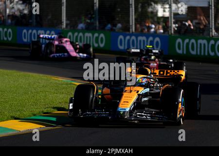 MELBOURNE, AUSTRALIE - 2 AVRIL : Oscar Piastri, d'Australie, conduit la McLaren MCL36 le jour de la course lors du Grand Prix d'Australie 2023 à Albert Park o Banque D'Images