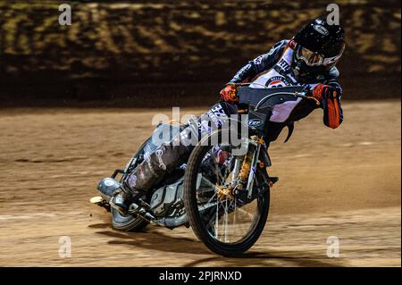 Jack Smith en action lors du Peter Craven Memorial Trophée au National Speedway Stadium, Manchester, le lundi 3rd avril 2023. (Photo : Ian Charles | INFORMATIONS MI) Credit: INFORMATIONS MI & Sport /Alamy Live News Banque D'Images