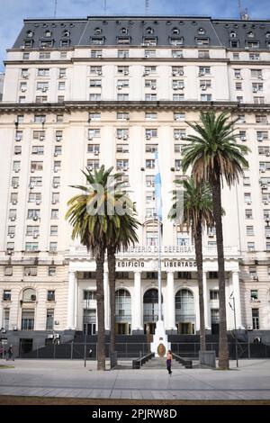 14 mars 2023, Buenos Aires, Argentine: Bâtiment Libertador, quartier général du ministère argentin de la Défense. Banque D'Images