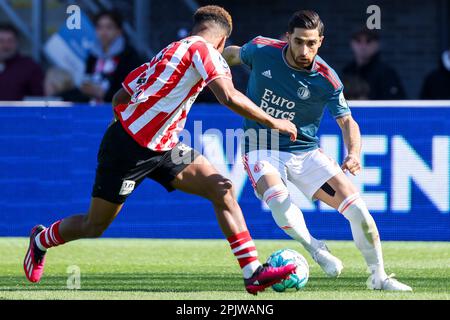 02-04-2023: Sport: Sparta et Feyenoord ROTTERDAM, PAYS-BAS - AVRIL 2: Shurandy Sambo (Sparta Rotterdam) et Alireza Jahanbakhsh (Feyenoord Rotterdam Banque D'Images