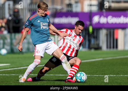 02-04-2023: Sport: Sparta et Feyenoord ROTTERDAM, PAYS-BAS - AVRIL 2: Marcus Holmgren Pedersen (Feyenoord Rotterdam) et Michael Pinto (Sparta Rott Banque D'Images