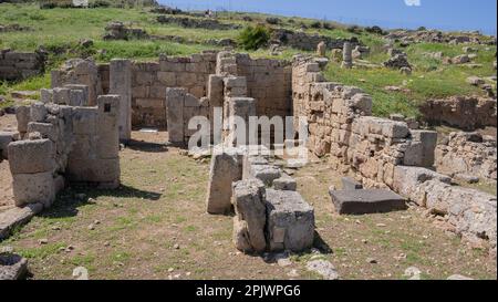 Ruines de Tharros, une ancienne ville phénicienne dans la péninsule de Sinis à Cabras, dans le centre de la Sardaigne Banque D'Images