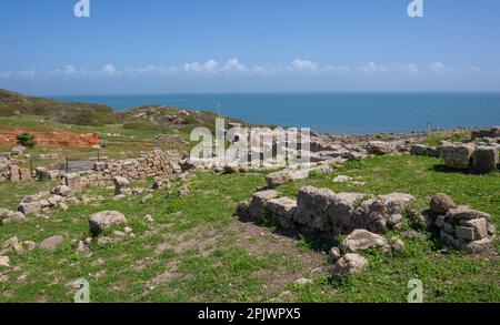 Ruines de Tharros, une ancienne ville phénicienne dans la péninsule de Sinis à Cabras, dans le centre de la Sardaigne Banque D'Images