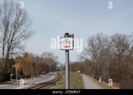 Panneau de signalisation pour vélo à Varsovie, Pologne Banque D'Images