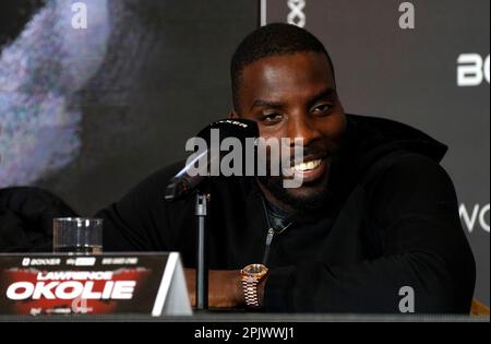 Lawrence Okolie lors d'une conférence de presse à l'hôtel Landmark de Londres. Lawrence Okolie visera une quatrième défense réussie de son titre mondial de poids de croisière WBO lorsqu'il prendra la tête de son collègue britannique Chris Billam-Smith au stade Vitality de Bournemouth sur 27 mai. Date de la photo: Mardi 4 avril 2023. Banque D'Images