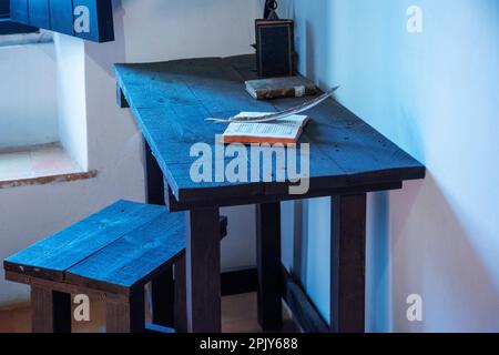 Table de Christophe Colomb. Intérieur du monastère de la Rabida, province de Huelva, Palos de la Frontera, région andalouse, Espagne. Le monastère de Santa Ma Banque D'Images