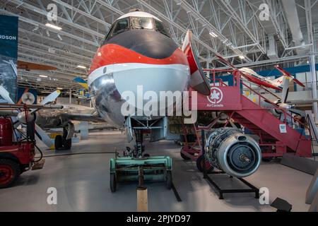 Vickers VC2 Viscount au Musée royal de l'aviation de l'Ouest du Canada à Winnipeg, Manitoba, Canada Banque D'Images