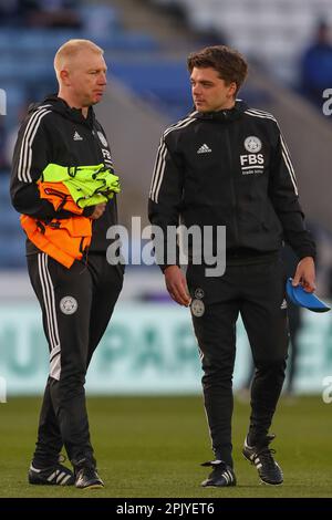 Adam Sadler entraîneur en chef de Leicester City pendant le match de pré-match, à Leicester City contre Aston Villa au King Power Stadium, Leicester, Royaume-Uni, 4th avril 2023 (photo de Gareth Evans/News Images) Banque D'Images