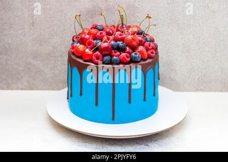 Gâteau décoré avec un sparkler Banque D'Images