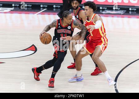 Chicago, États-Unis. 04th avril 2023. Chicago, Etats-Unis, 4 avril 2023: Pendant le match entre les Bulls de Chicago et les Hawks d'Atlanta le mardi 4 avril 2023 au United Center, Chicago, Etats-Unis. (PAS D'UTILISATION COMMERCIALE) (Shaina Benhiyoun/SPP) crédit: SPP Sport Press photo. /Alamy Live News Banque D'Images