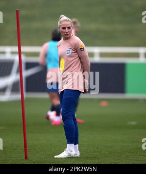 Alex Greenwood en Angleterre pendant l'entraînement à St. George’s Park. Les femmes gagnantes DE L’EURO l’Angleterre affronte les champions sud-américains du Brésil dans la toute première finalissima féminin, qui aura lieu demain soir. Date de la photo: Mercredi 5 avril 2023. Banque D'Images